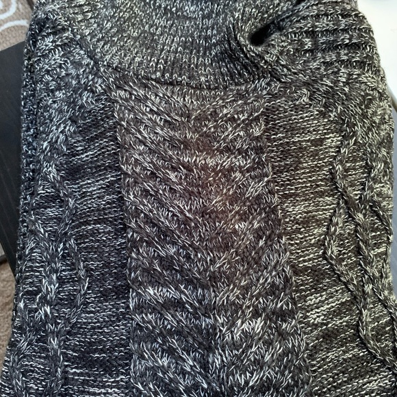 Express Cable Turtleneck Sweater Men - Picture 8 of 8